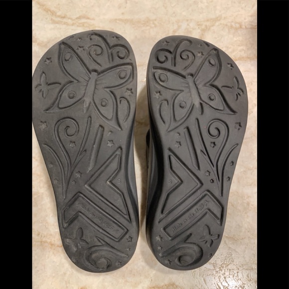 Telic - Picture 3 of 15